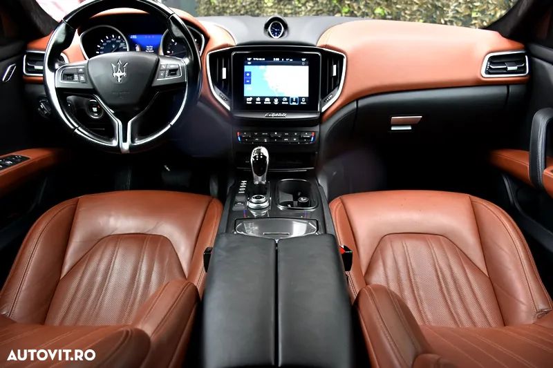 Maserati Ghibli - 4
