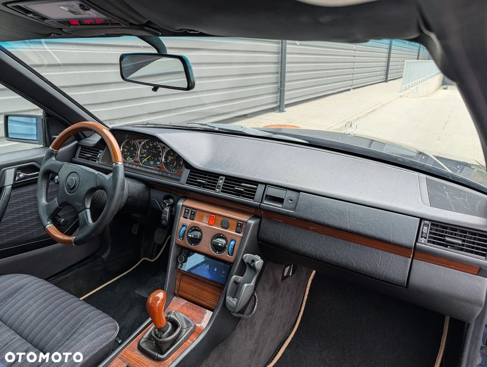 Mercedes-Benz W124 (1984-1993) - 7