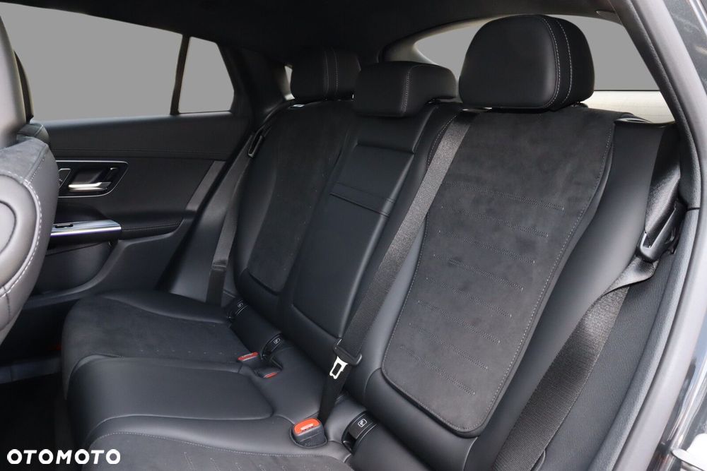 Mercedes-Benz GLC - 17