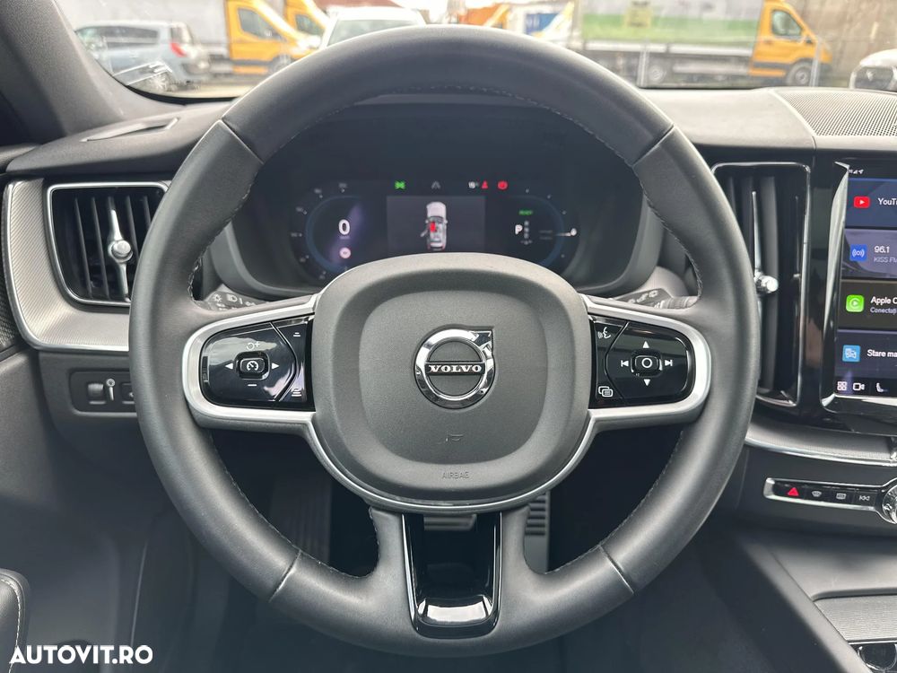 Volvo XC 60 T6 AWD Recharge Geartronic RDesign - 16
