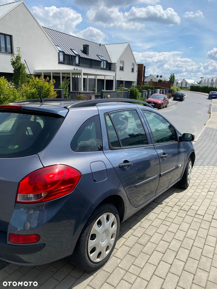 Renault Clio 1.2 16V Authentique - 6