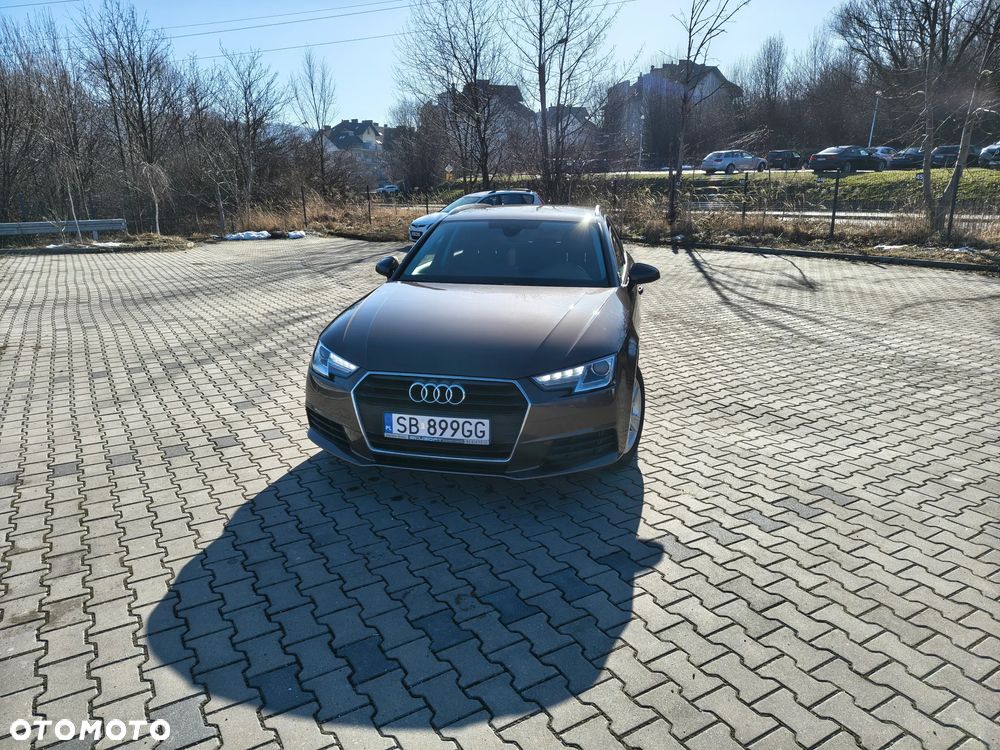Audi A4 Avant 2.0 TDI S tronic - 4