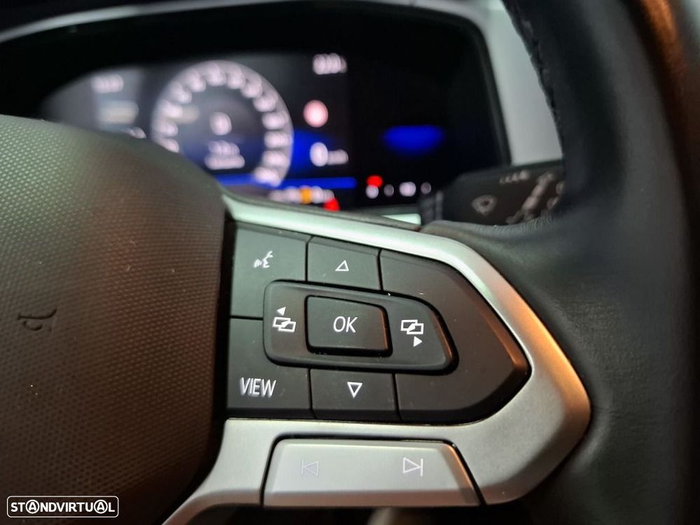 VW T-Roc 1.0 TSI Urban - 23