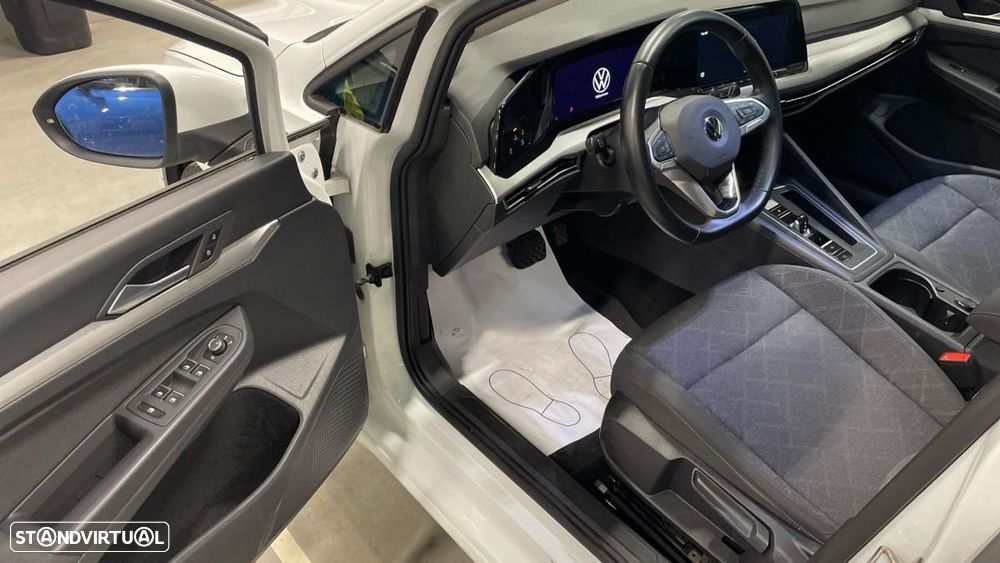 VW Golf 1.5 eTSI Style DSG - 4