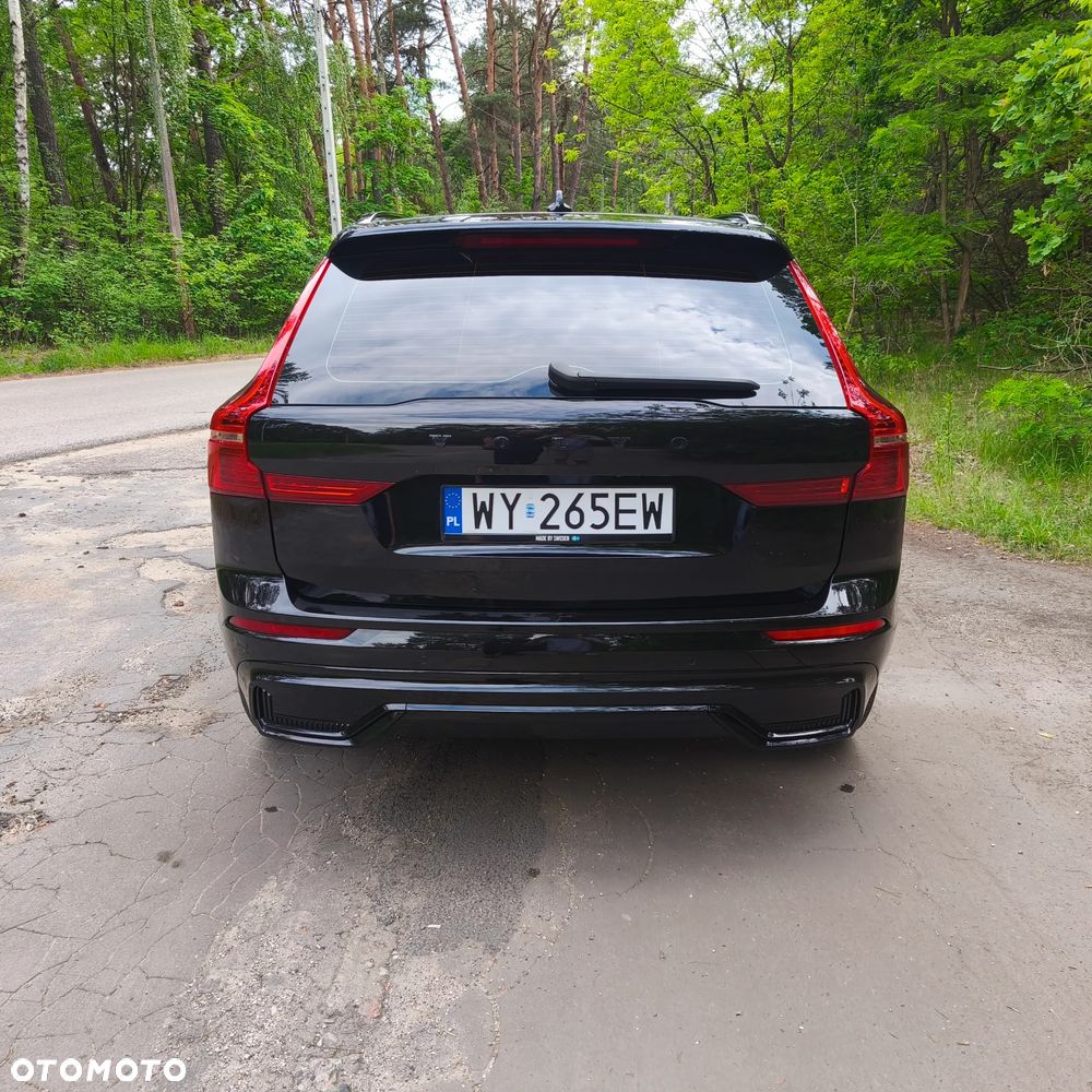 Volvo XC 60 B5 B AWD R-Design - 4