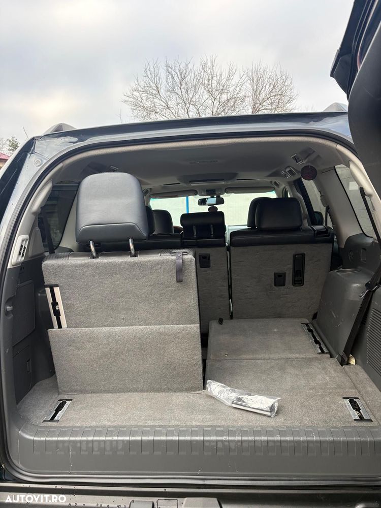 Toyota Land Cruiser 250 - 10