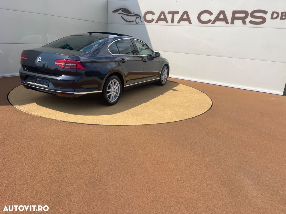 Volkswagen Passat 2.0 TDI DSG (BlueMotion Technology) Highline - 13