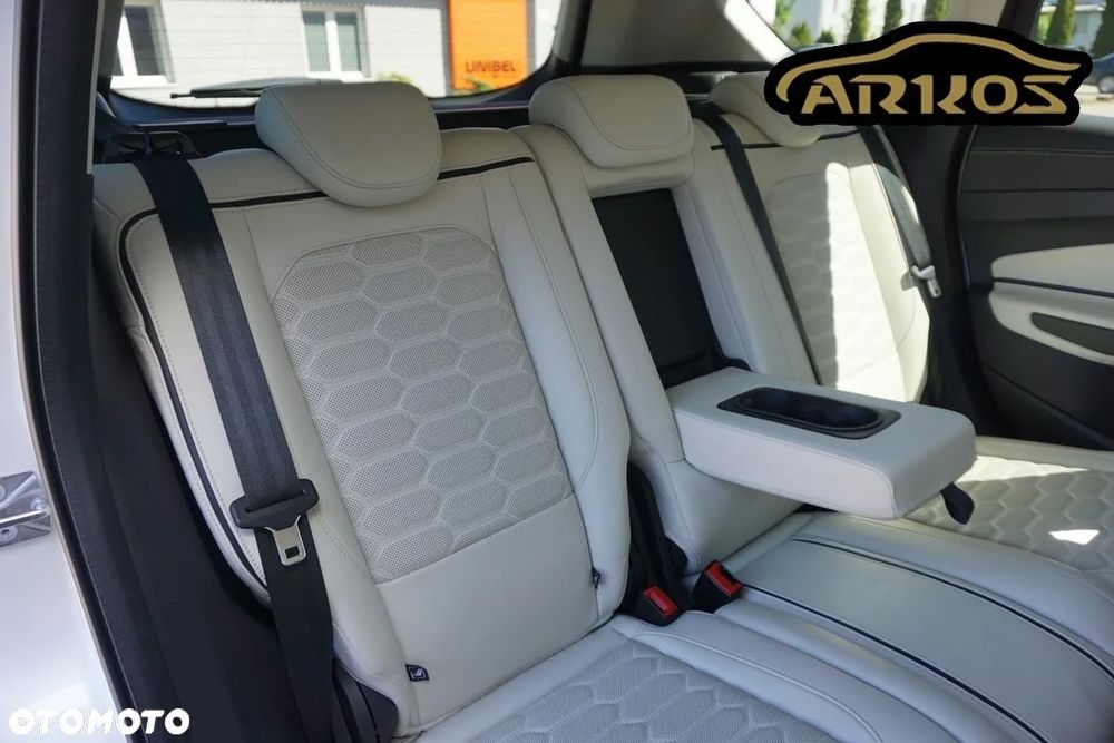 Ford Kuga 2.0 TDCi 4x4 Vignale - 35