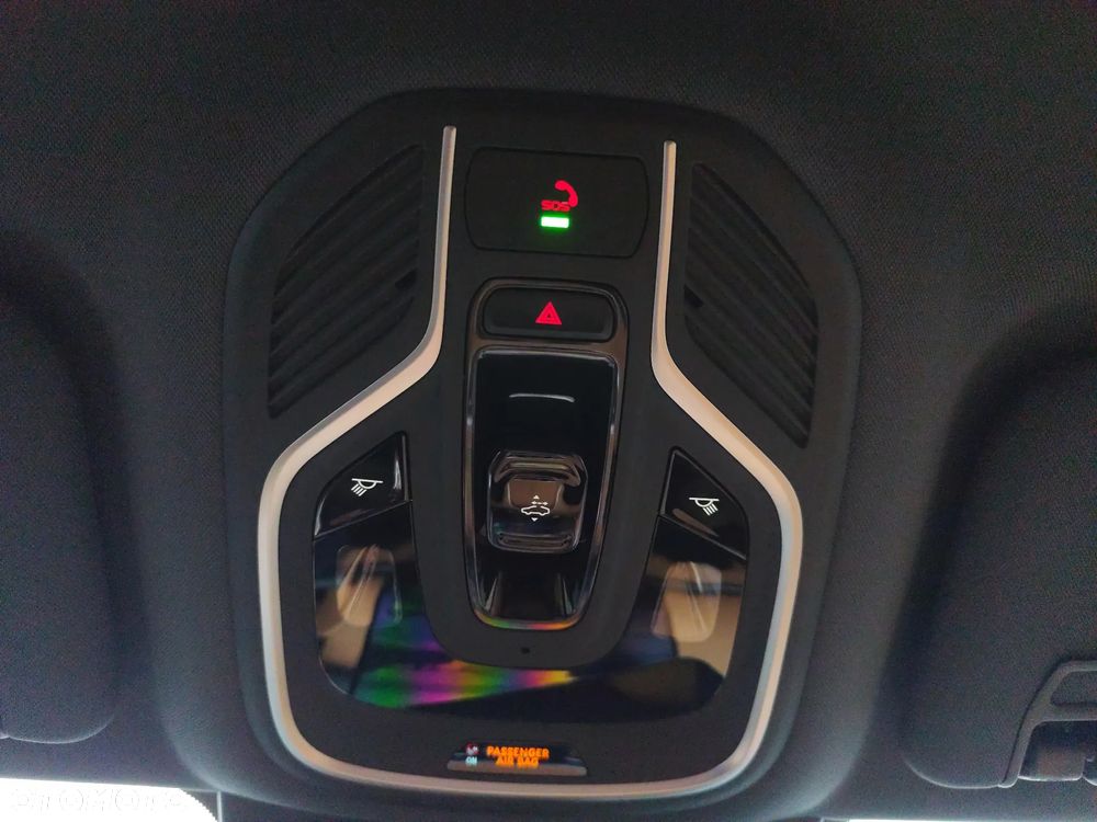 Geely Starray EM-i 1.5 PHEV Max - 27