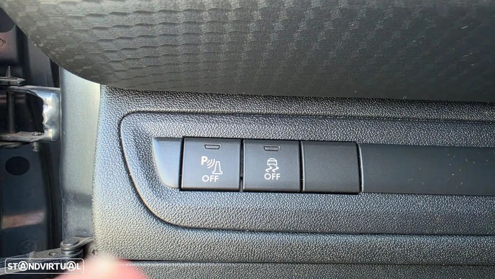 Peugeot 208 1.6 BlueHDi Allure - 19