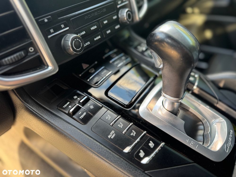 Porsche Cayenne S Platinum Edition - 20