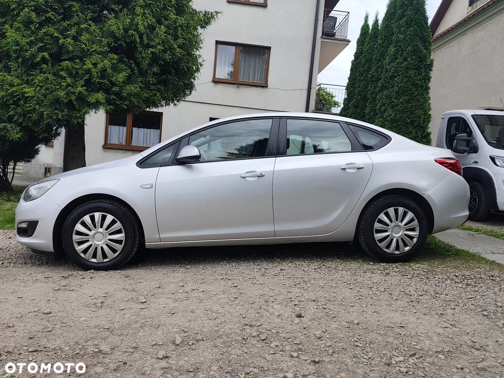 Opel Astra 1.6 Active EU6 - 4
