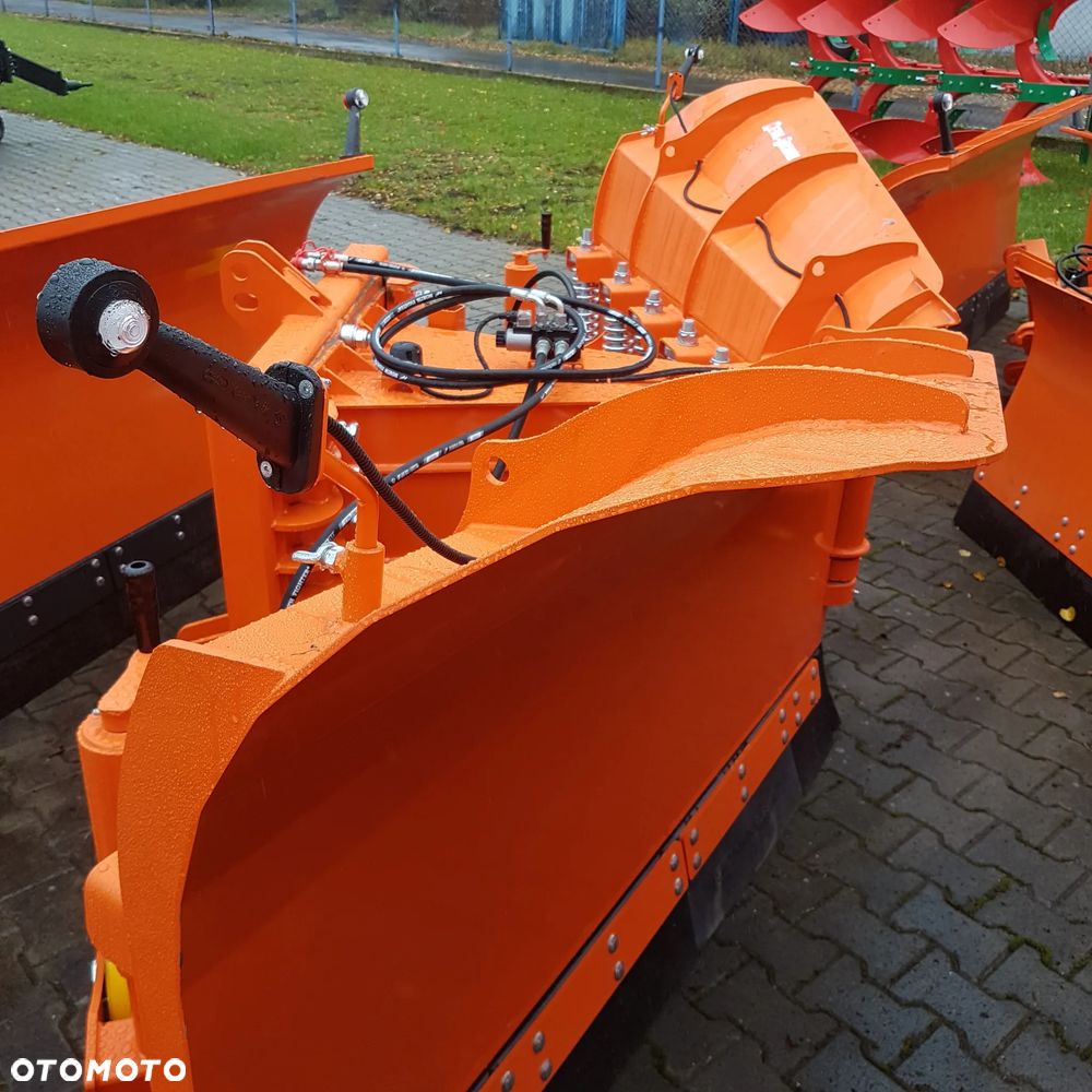Metal-Technik Pług składany TYTAN - 8