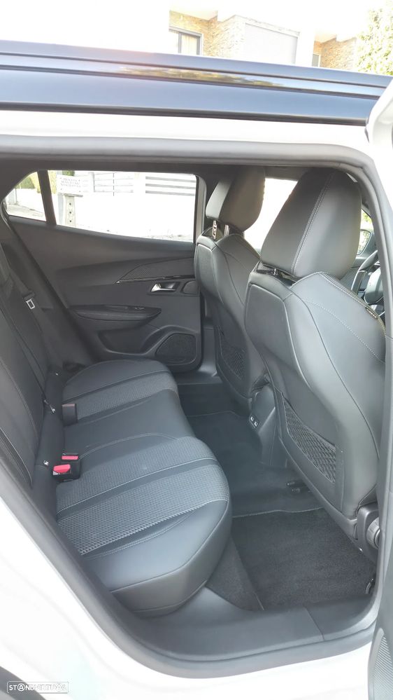 Peugeot 2008 - 13