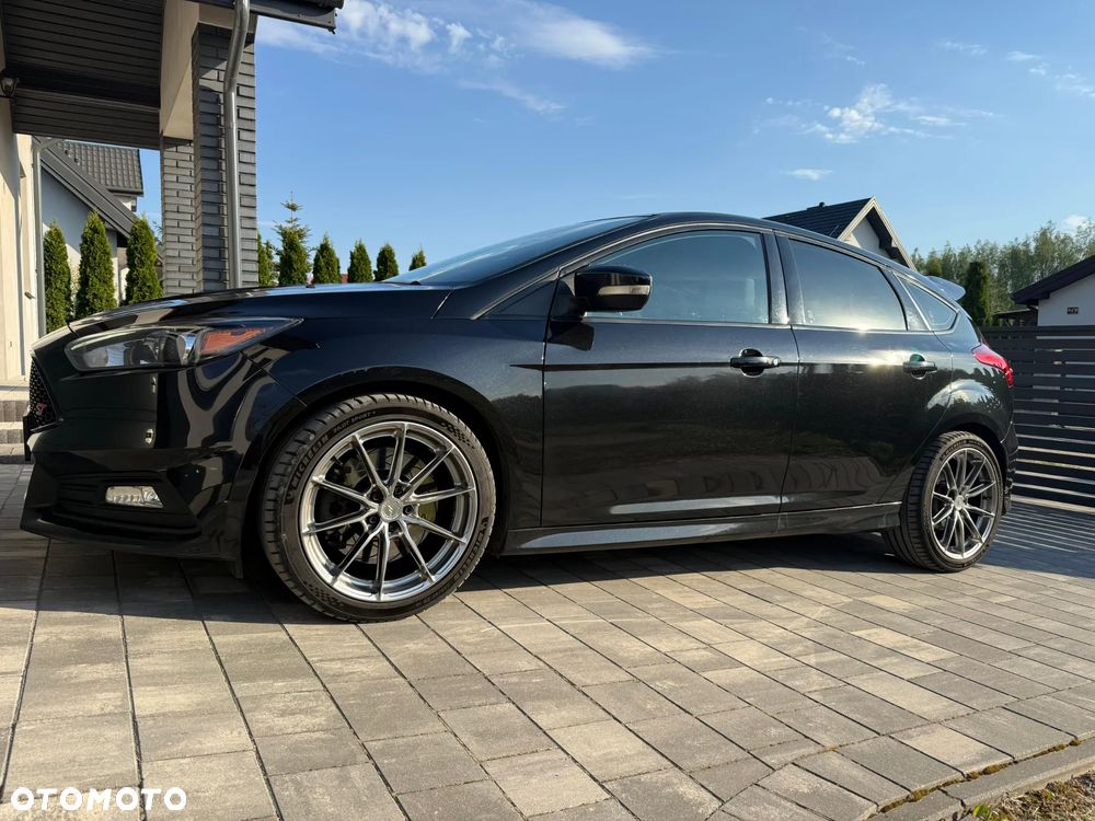 Ford Focus 2.0 EcoBoost ST - 2