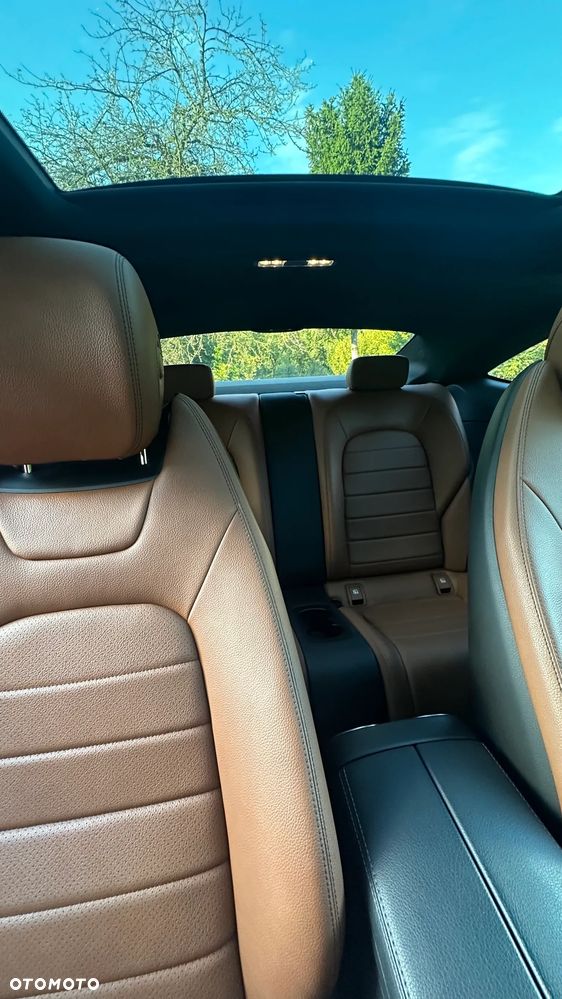Mercedes-Benz Klasa C 200 4-Matic 9G-Tronic - 18