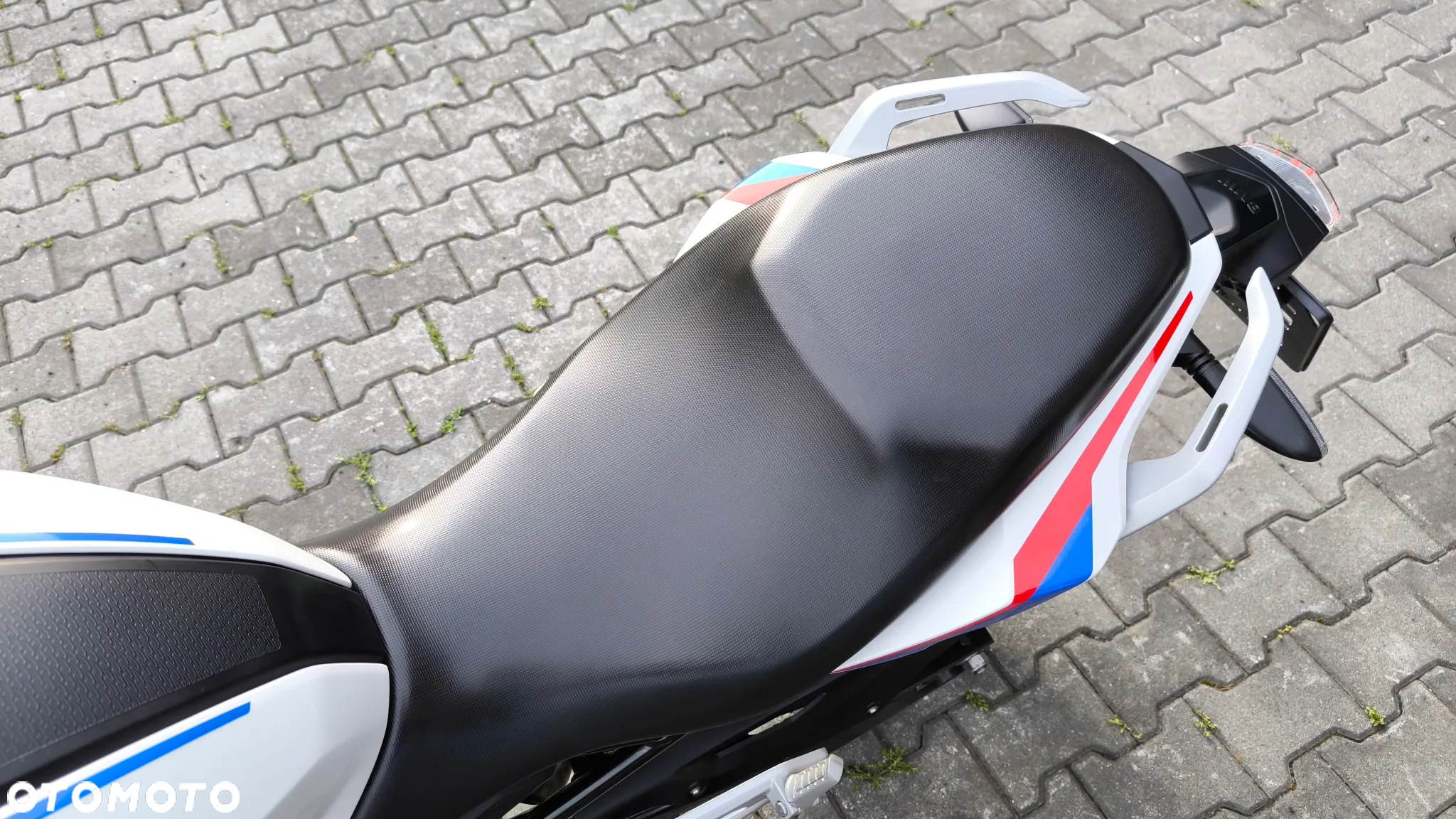 BMW G - 22