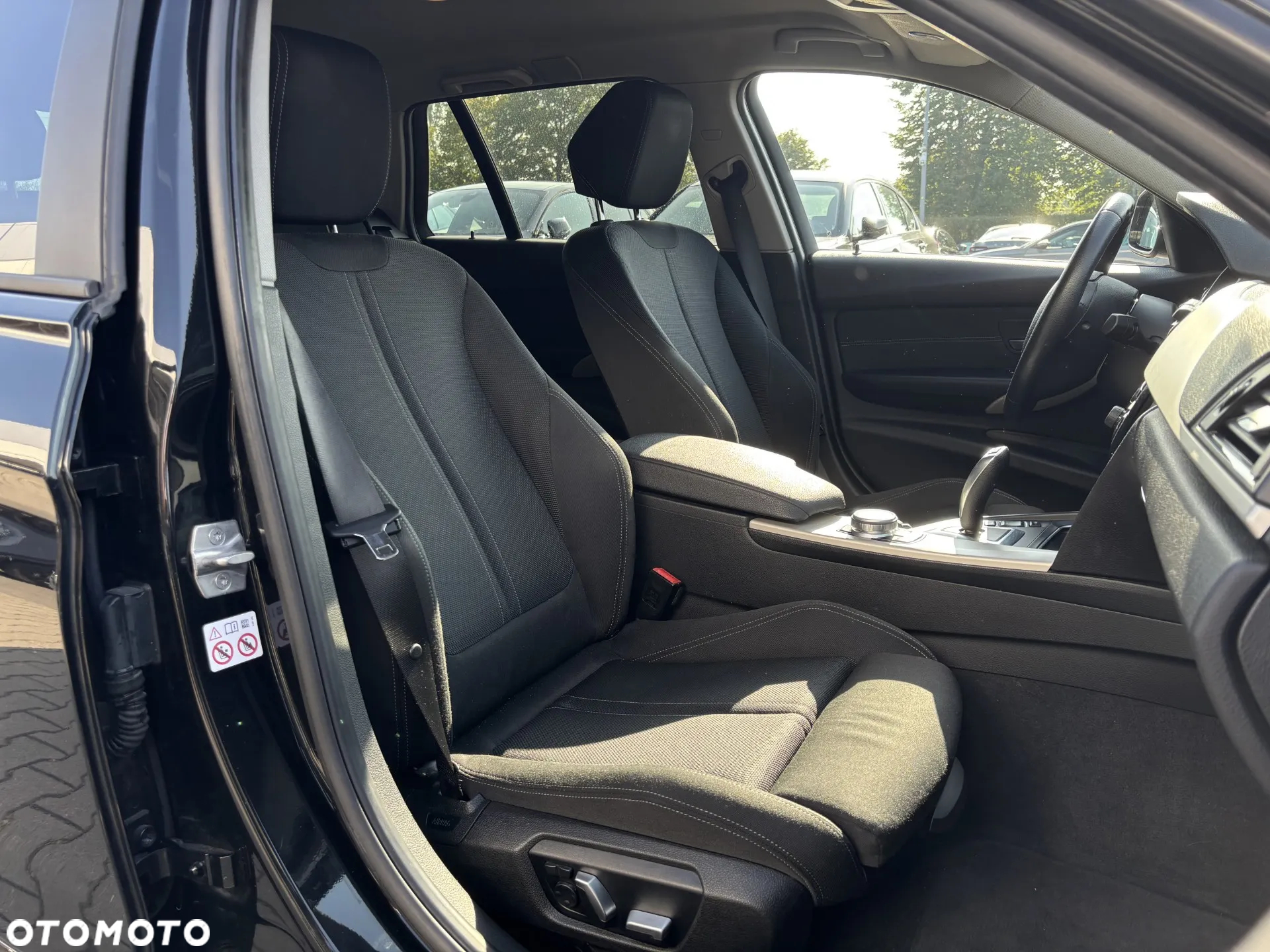 BMW Seria 3 320d Touring xDrive Advantage - 12