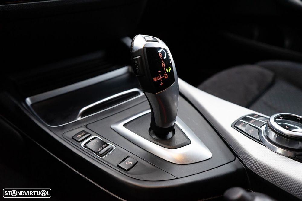 BMW 116 d Pack M Auto - 33