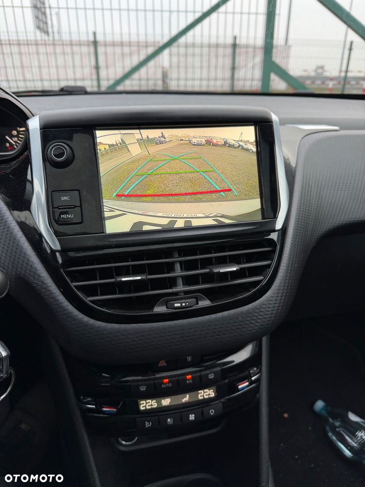 Peugeot 208 PureTech 82 Start & Stop Allure - 23