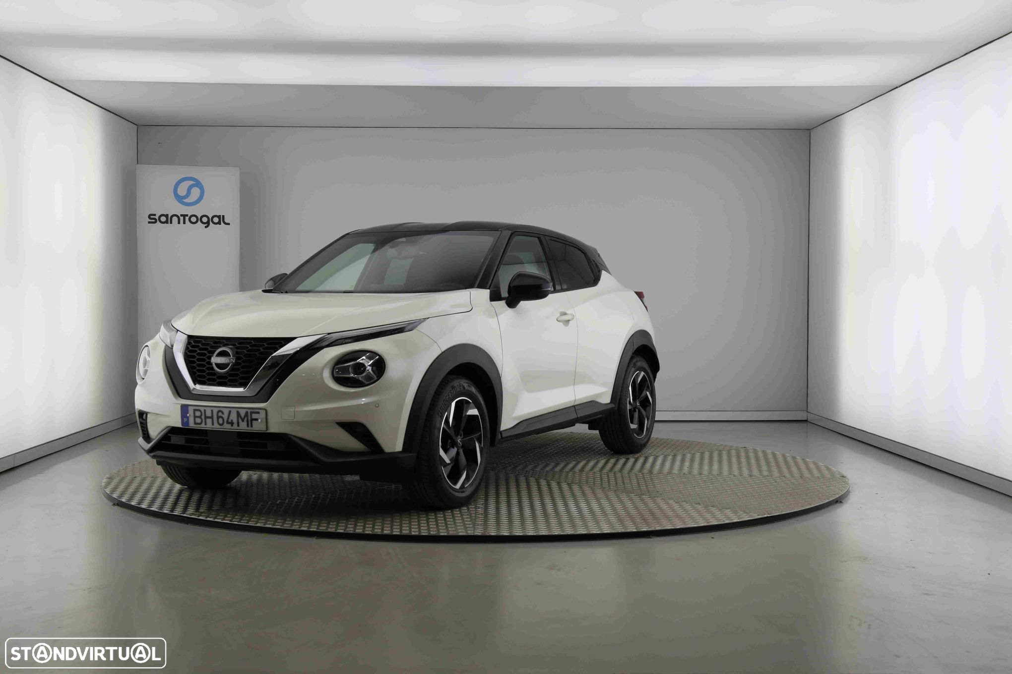 Nissan Juke 1.0 DIG-T N-Connecta NAV.+TwoTone NC DCT - 5