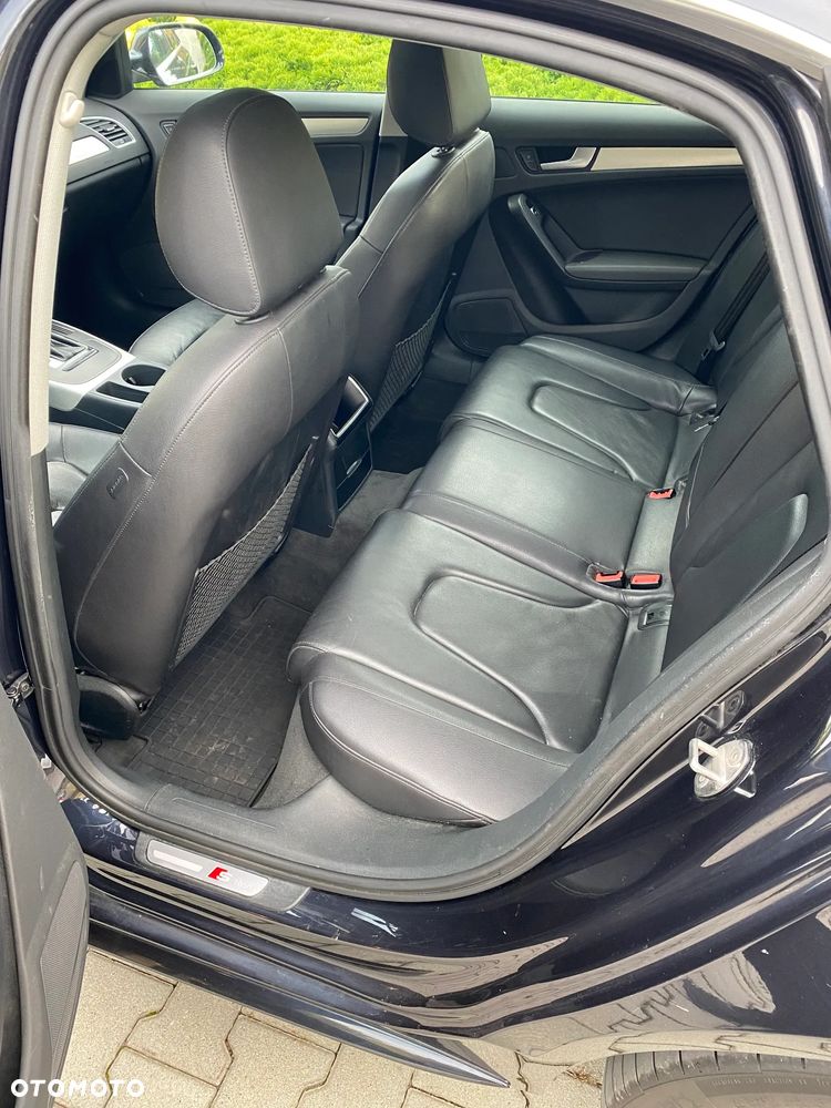Audi A4 Limousine - 6
