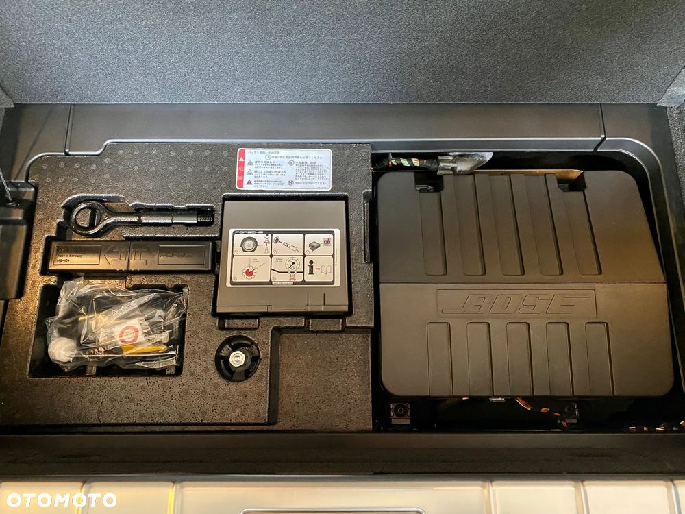 Porsche Panamera GTS PDK - 24