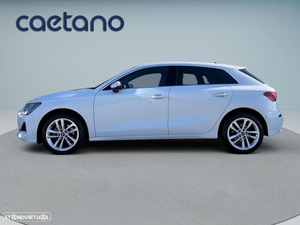 Audi A3 Sportback 30 TFSI Advanced S tronic - 4