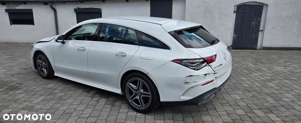 Mercedes-Benz CLA 220 d 4-Matic AMG Line 8G-DCT - 3