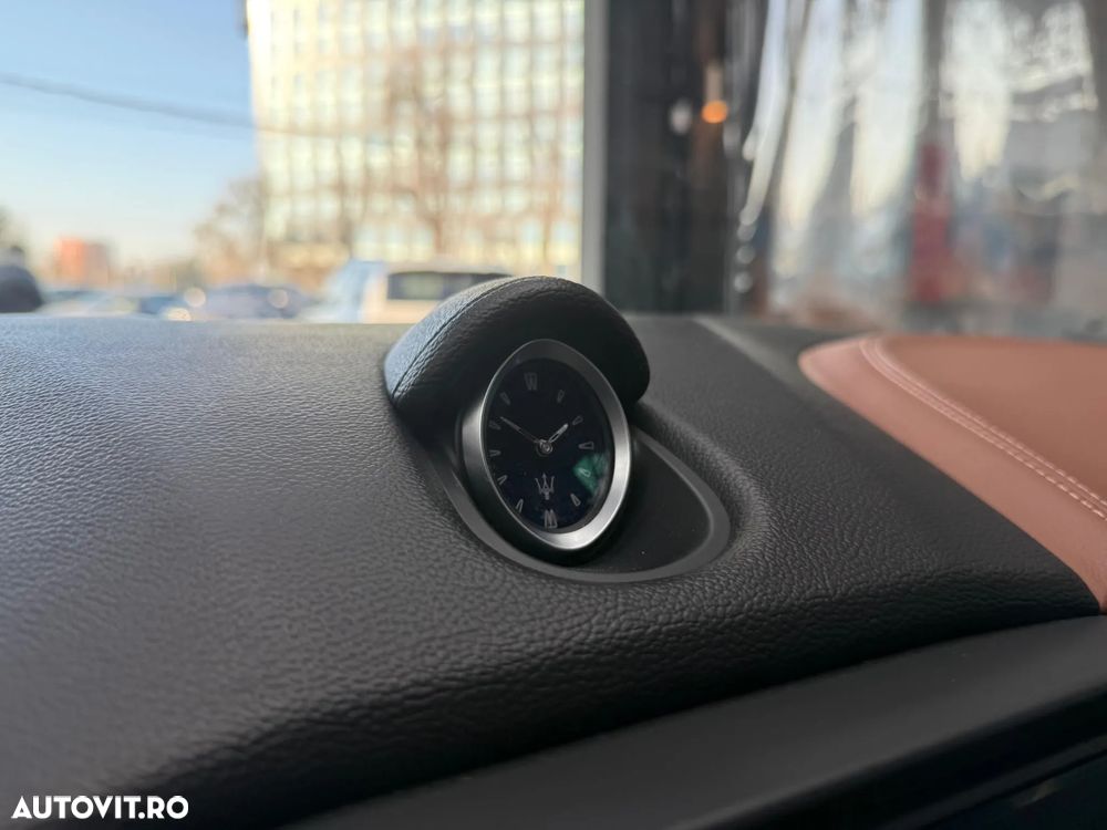 Maserati Ghibli Diesel GranSport - 16