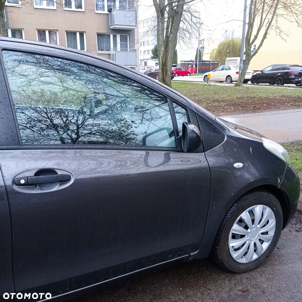 Toyota Yaris 1.33 VVT-i Cool - 2