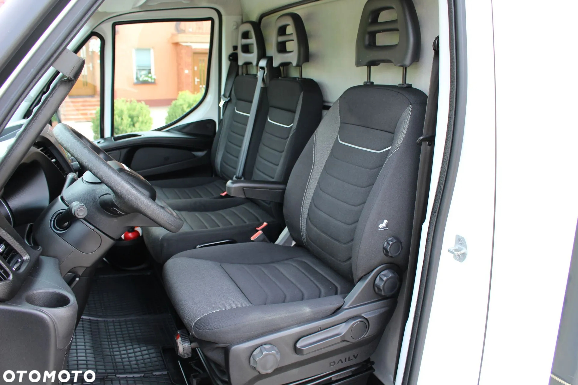 Iveco DAILY 50C18 3.0 180KM AUTOMAT POLSKI SALON 83 TYS KM 1X FIRANKA  JAK NOWY - 21