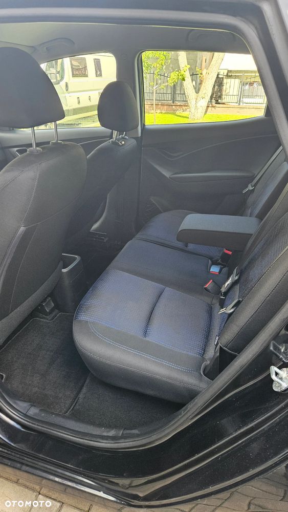 Hyundai ix20 1.4 blue Comfort - 10