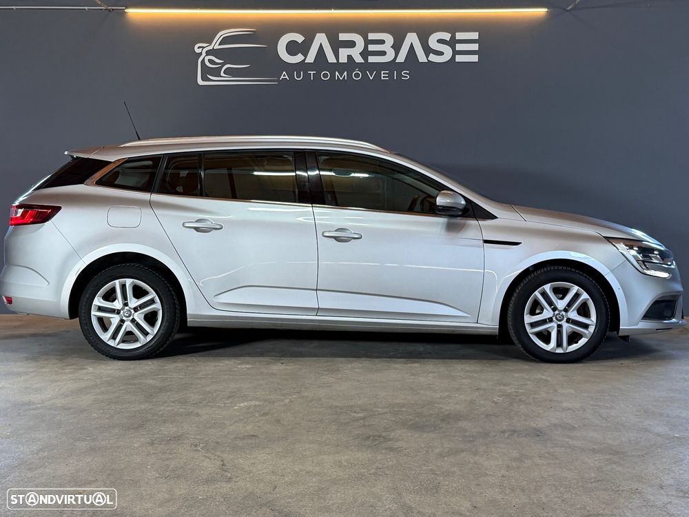 Renault Mégane Sport Tourer BLUE dCi 115 ZEN - 3