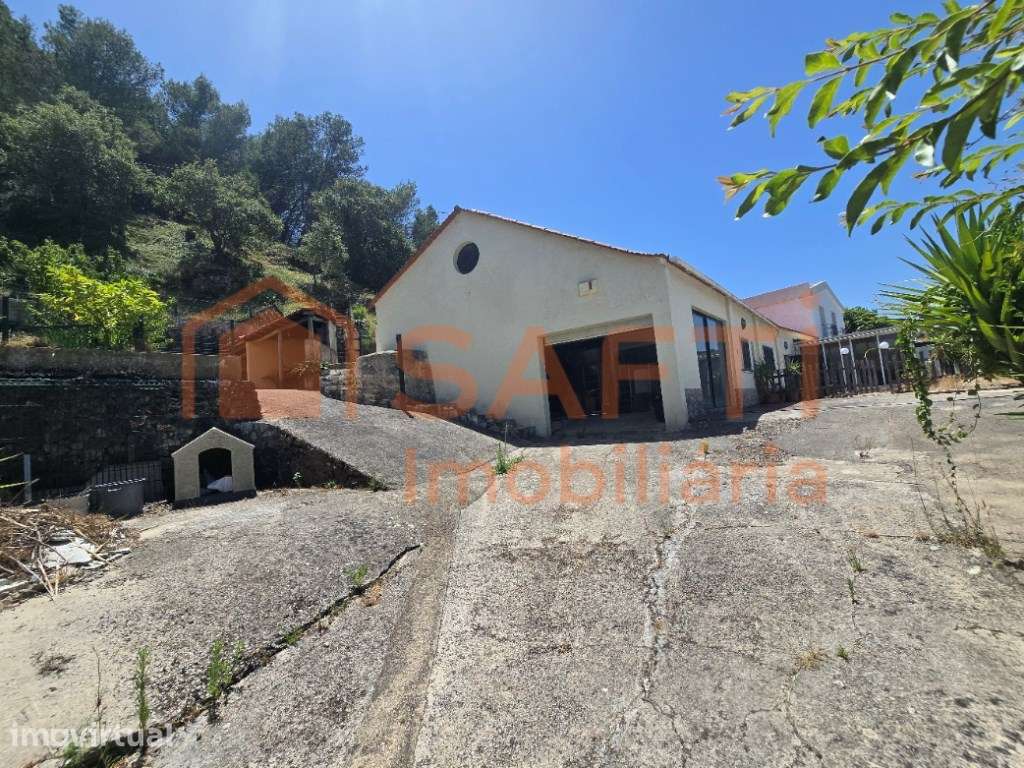 Moradia com 3789 m2 de terreno, pavilhão e vistas deslumbrantes - T... - Grande imagem: 3/23