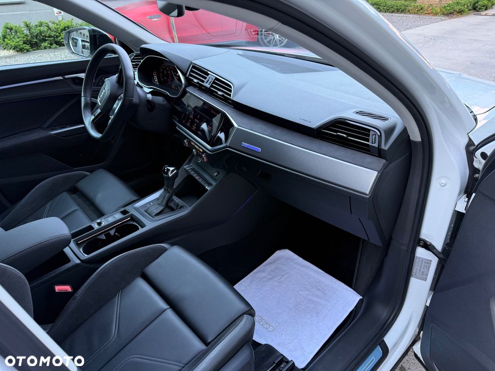 Audi Q3 Sportback 40 TFSI Quattro S-Line S tronic - 20