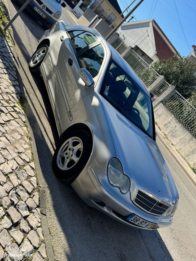 Mercedes-Benz C 200 - 1