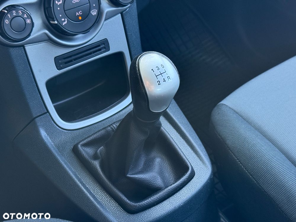 Ford Fiesta 1.25 Ambiente - 36