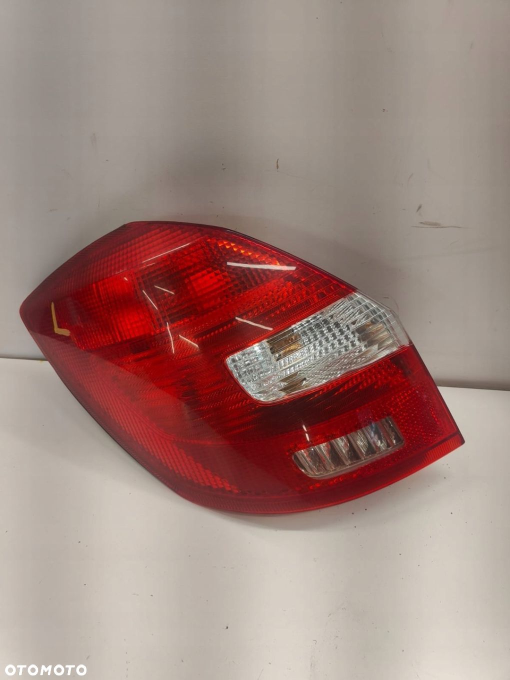 Skoda fabia II kombi LAMPA TYŁ TYLNA LEWA 5j6945095 wersja uk - 1