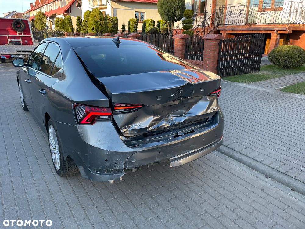 Skoda Octavia 2.0 TDI 4x4 Style DSG - 5