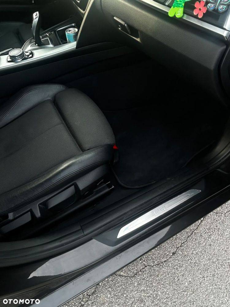 BMW Seria 3 320d xDrive - 19