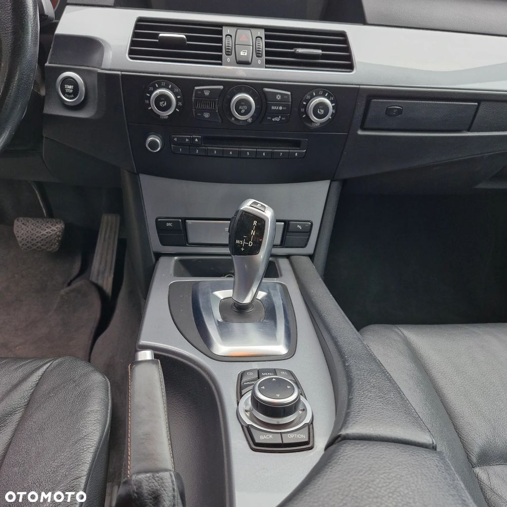 BMW Seria 5 520d - 2