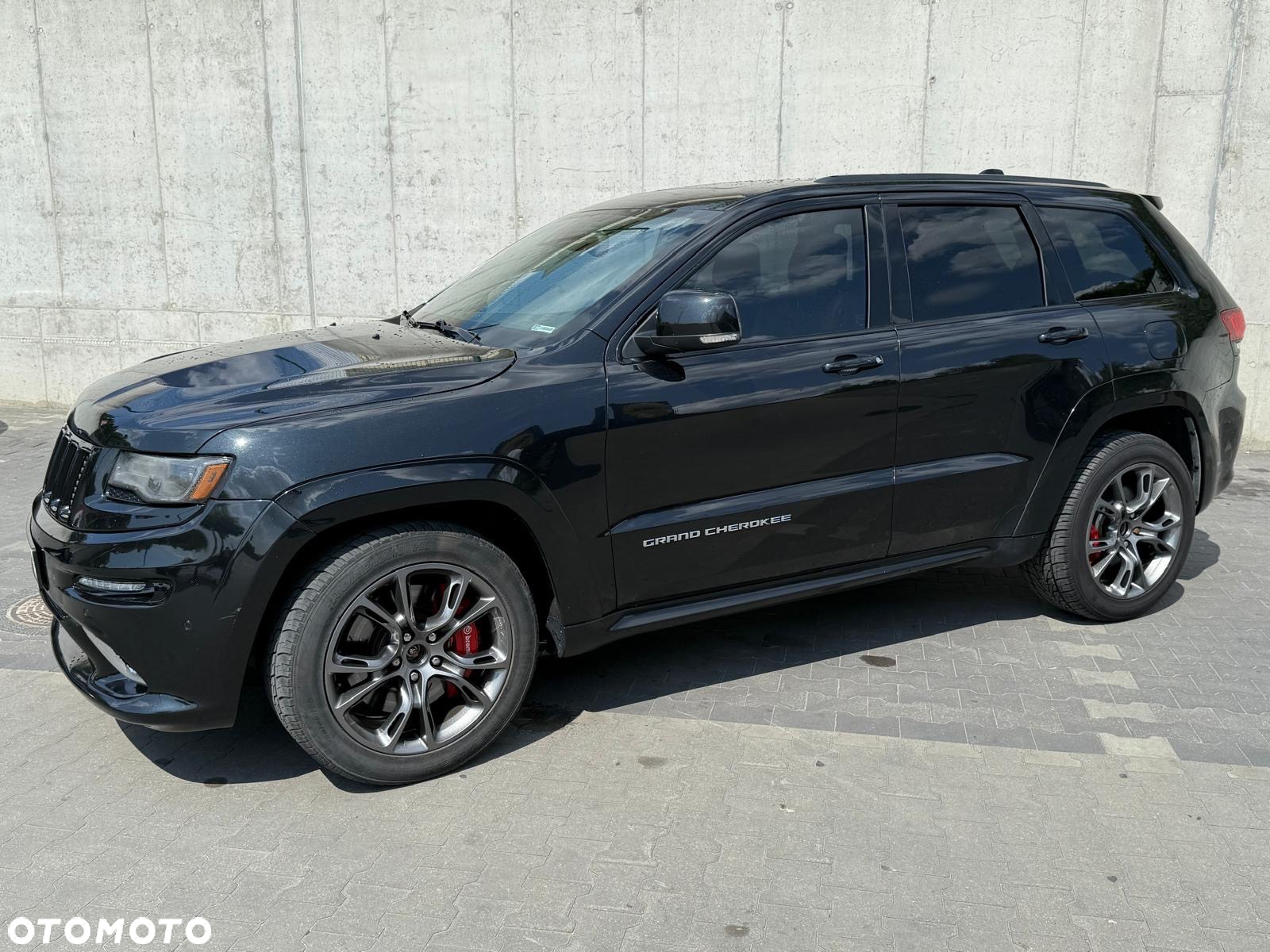 Jeep Grand Cherokee - 12