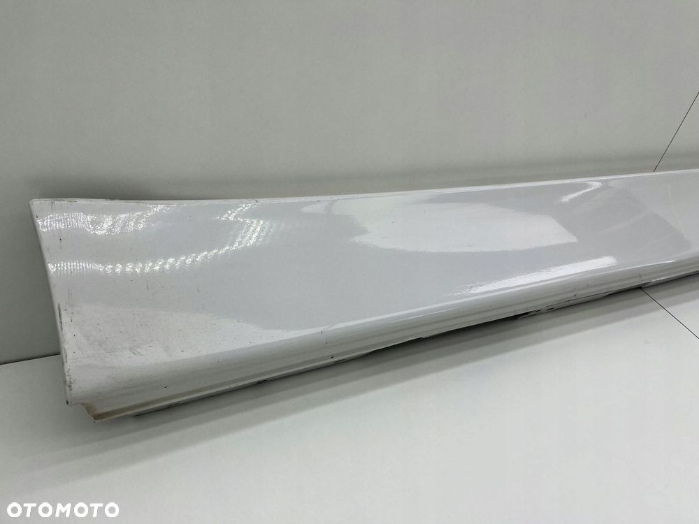 BMW 3 F30 F31 PRAWA NAKŁADKA PROGOWA A300 7256912 - 2