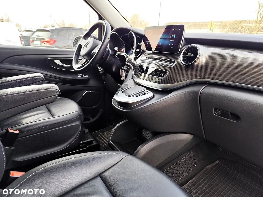 Mercedes-Benz Klasa V 300 d Extralang 4Matic 9G-TRONIC Avantgarde - 15