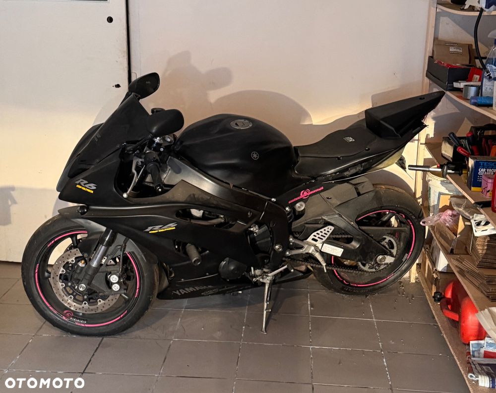 Yamaha R6 - 7