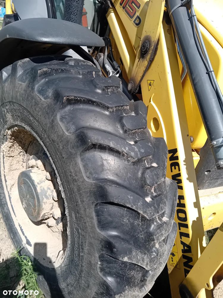 New Holland B115D - 4
