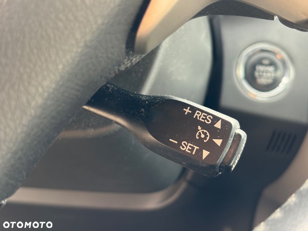Toyota Auris 1.6 VVT-i Prestige - 32