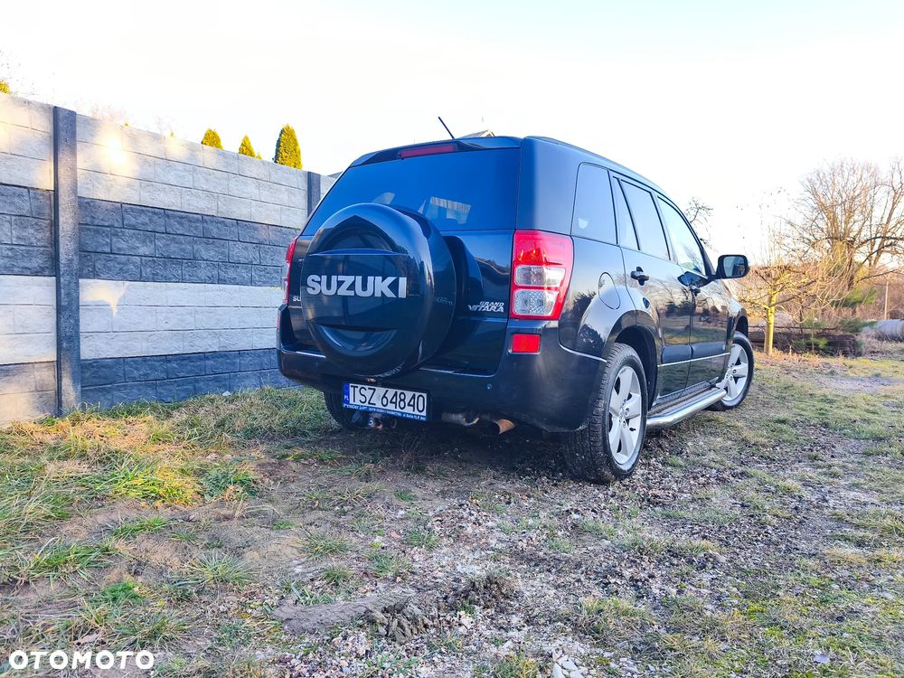 Suzuki Grand Vitara 2.4 Comfort Limited - 10