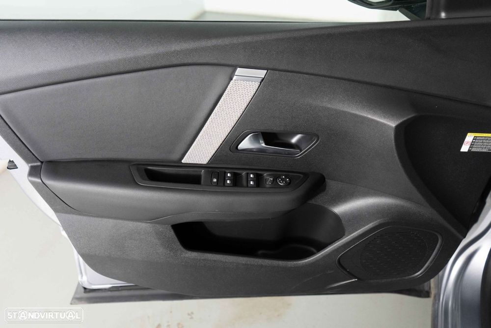 Citroën C4 1.2 PureTech Shine Pack EAT8 - 28